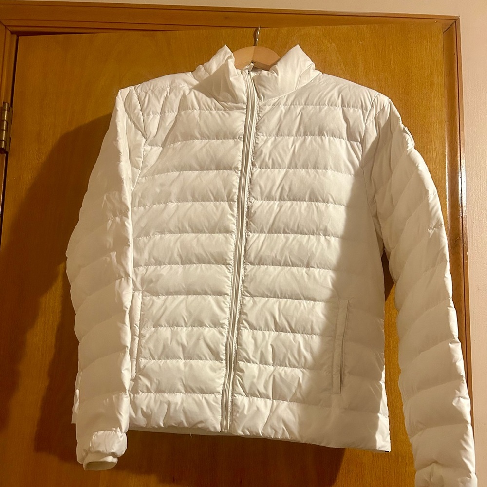 Its like new just worn once very cute jacket